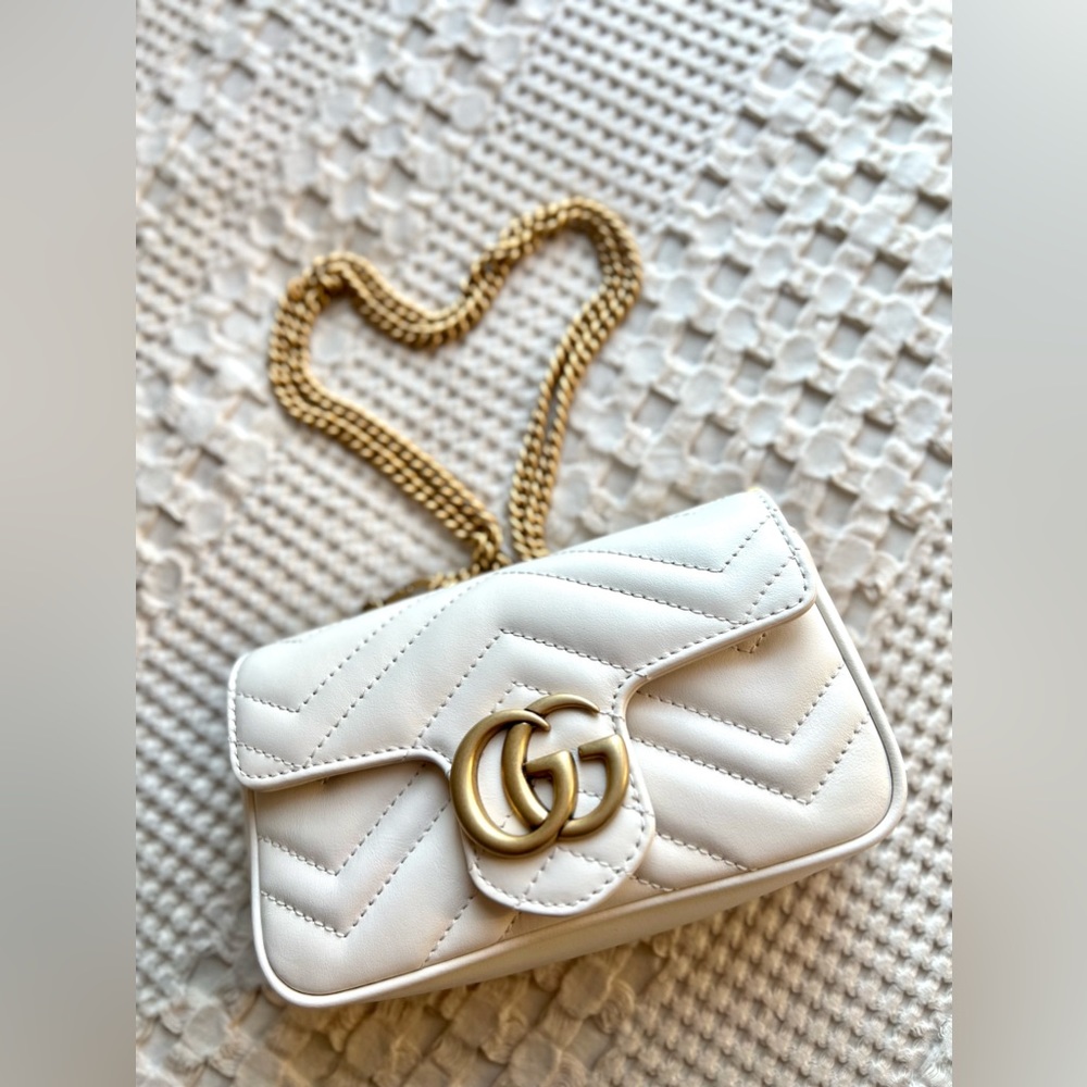 GG Marmont leather super mini bag
